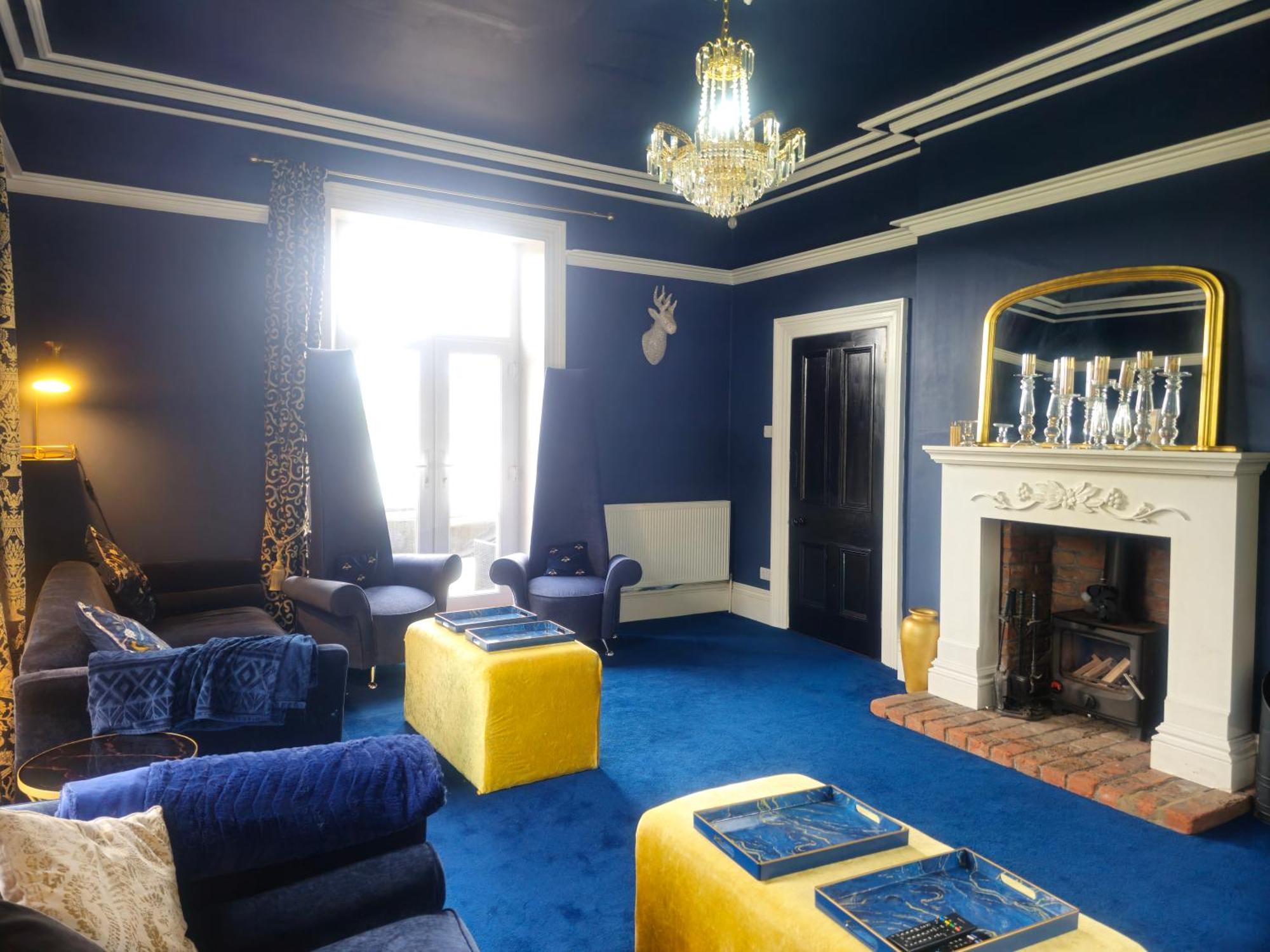 Exquisite 10 Bed Villa Hot Tub And Games Room Μπάρνστεϊπλ Εξωτερικό φωτογραφία