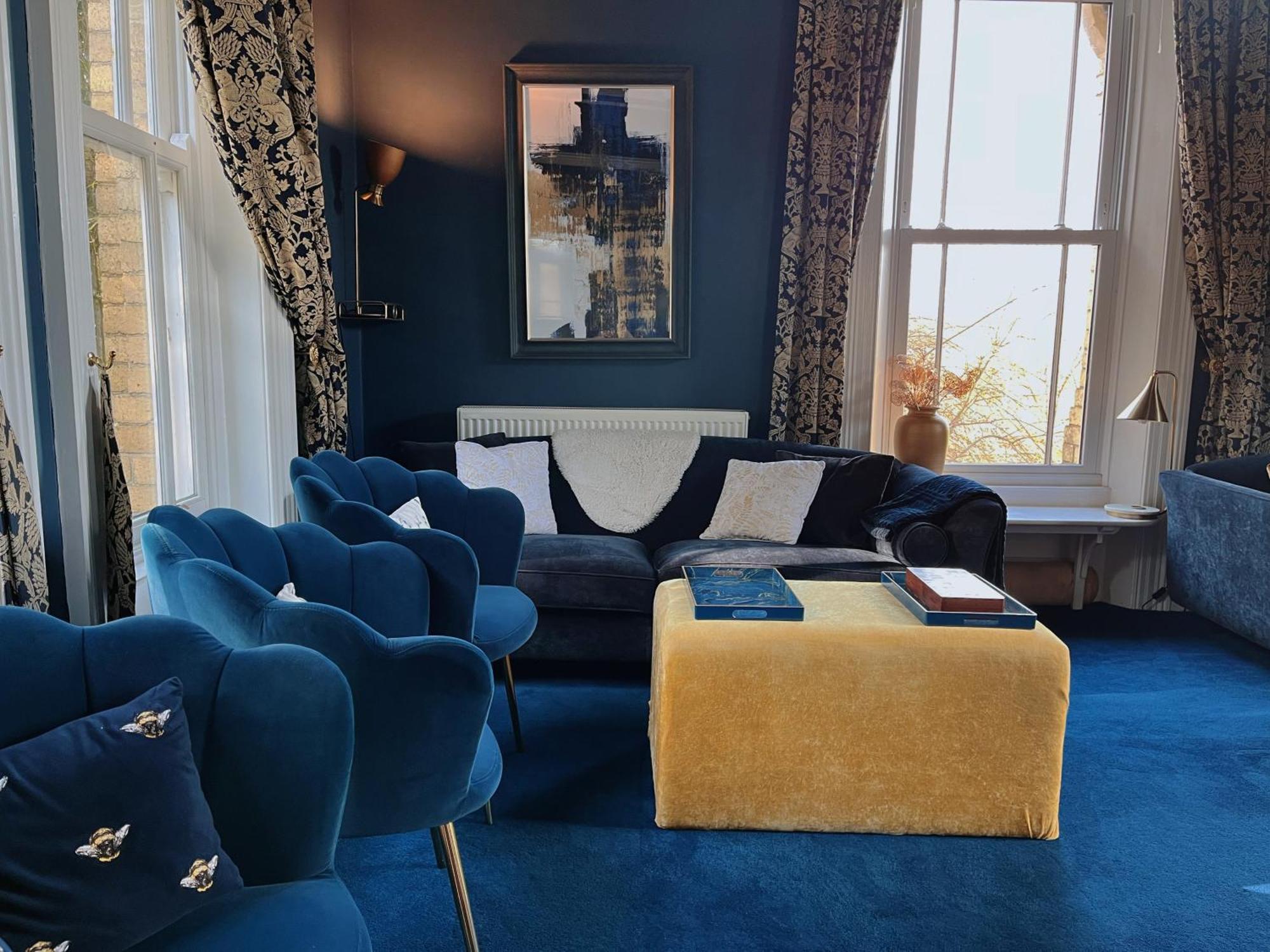 Exquisite 10 Bed Villa Hot Tub And Games Room Μπάρνστεϊπλ Εξωτερικό φωτογραφία